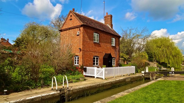 Cropredy Canal and lock. Love it!