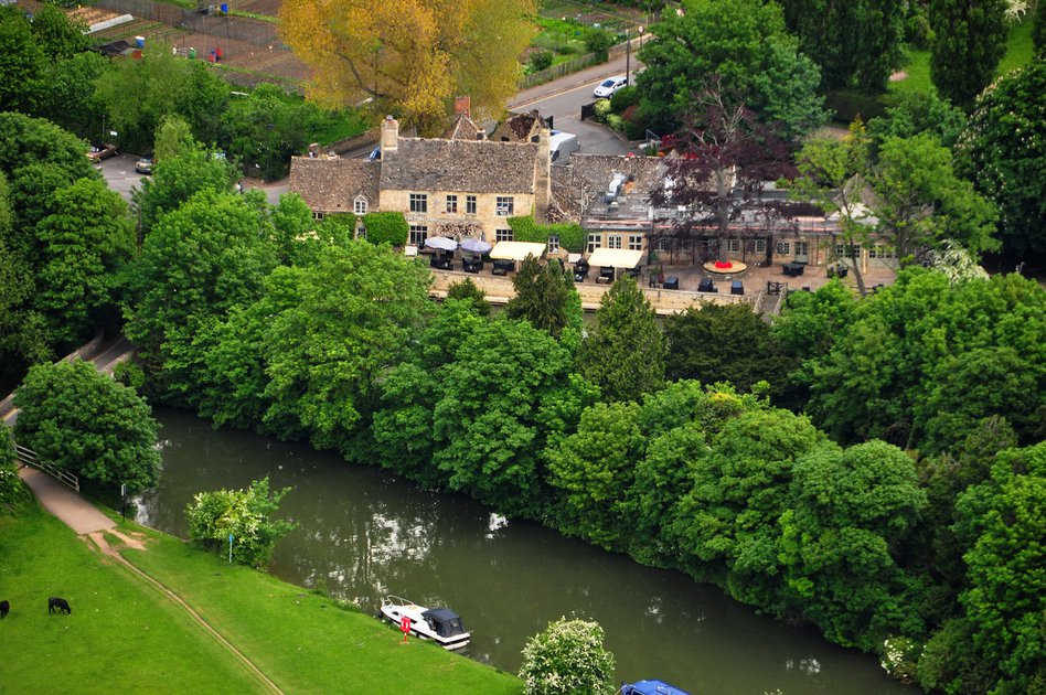 Fair Rosamund's Ghost at the Trout Inn Dark Oxfordshire